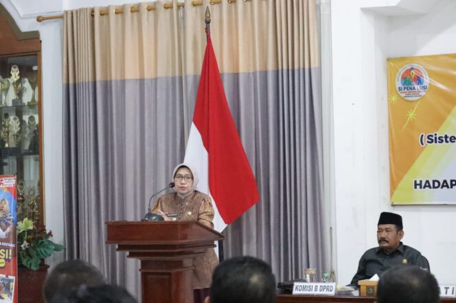 
					Bupati Lumajang, Indah Amperawati (Foto: Asmadi).
