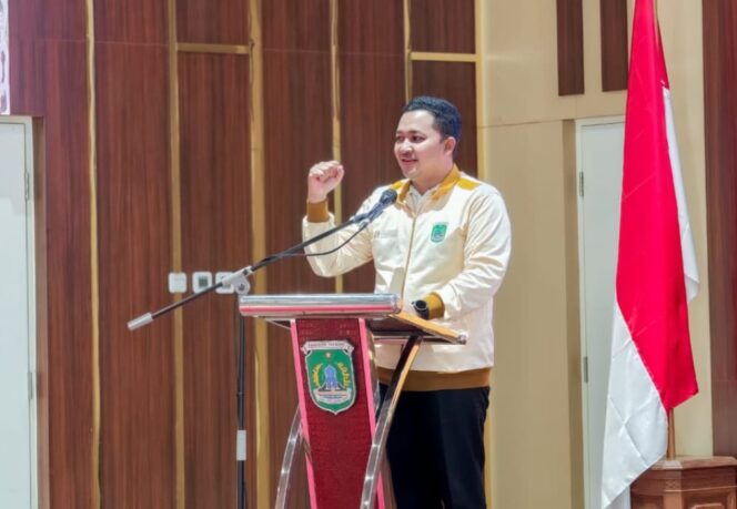 
					Bupati Pasuruan, Rusdi Sutejo. 