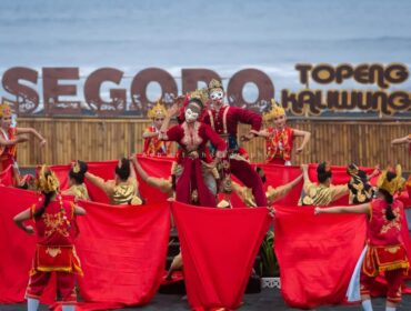 Pemerintah Kabupaten Lumajang kembali menghadirkan perhelatan budaya tahunan Segoro Topeng Kaliwungu (Foto: Istimewa).