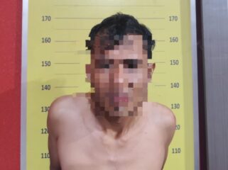 DITANGKAP: Pelaku jambret, MSR (33), ditangkap anggota Polres Probolinggo usai menjambret pasangan suami istri didepan bank. (foto: Bag. Humas Polres Probolinggo).