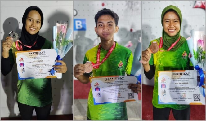 
					BERPRESTASI: Tiga atlet panjat tebing asal Kota Probolinggo yang mendapat medali Kejurnas Kelompok Umur (KU) di Tangerang. (foto: istimewa)