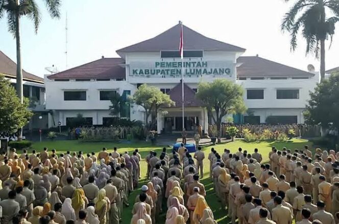 
					Istimewa.