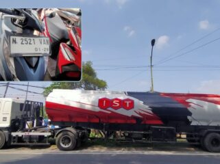 Kendaraan yang terlibat kecelakaan maut di Kejayan. (Foto: Moh Rois)
