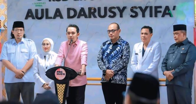 
					INOVATIF: Bupati Jember, Gus Fawait saat luncurkan program 'Gus’e Peduli Kesehatan' di RSUD dr. Soebandi, Minggu, (6/7/25) siang. (Foto: Diskominfo Jember)