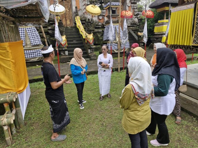 
					Istimewa.