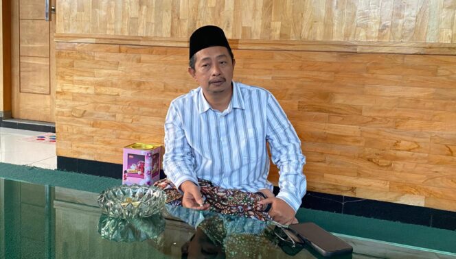 
					Pengasuh Pondok Pesantren Al Hasan Kemiri Panti, Kabupaten Jember, KH Misbachuk. (Foto: Istimewa)