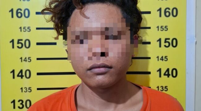 Pelaku pencurian dengan kekerasan, AJP (22) usai diringkus aparat kepolisian Polres Probolinggo. (foto: Istimewa).