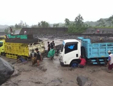 Lokasi penambangan pasir dan batu di kawasan Gunung Semeru, Lumajang. (Foto : Istimewa).