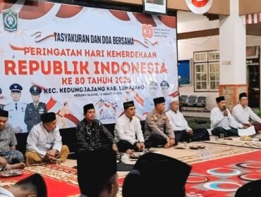 Pemerintah Kecamatan Kedungjajang, Lumajang menjadikan  Singowiguno 
sebagian nama pendopo. (Foto: Asmadi).