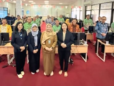 ASSESMENT: Para pejabat di lingkungan Pemkab Probolinggo saat mengikuti assesment di kantor UPT Pusat Penilaian Pegawai BKD Provinsi Jawa Timur di Surabaya. (foto: Diskominfo Kabupaten Probolinggo). 
