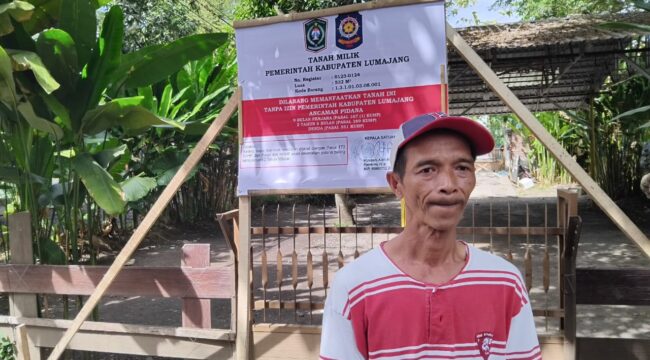 Lahan parkir yang dikelola Managemen Kafe Magnolia di Kelurahan Tompokersan, Kecamatan/Kabupaten Lumajang.