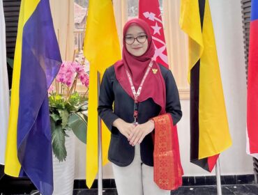 GO INTERNASIONAL: Roisatul Muttaqin Alalloh alias Ica, wakili Indonesia dalam ajang Internasional Youth Connection (IYC) Batch 2 yang berlangsung di Malaysia, Singapura dan Thailand. (foto: Haliza).