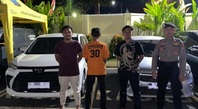 Kades Karangpandan saat diamankan di Mapolres Pasuruan Kota.