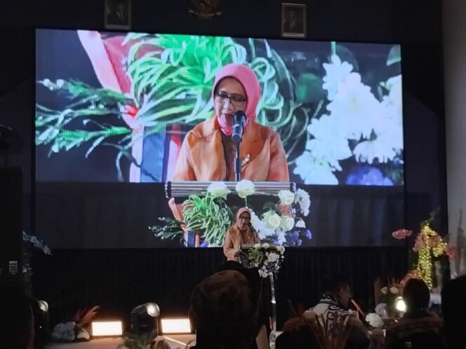 
					Bupati Lumajang saat memberikan sambutan di Aston Inn Lumajang. (Foto: Asmadi)