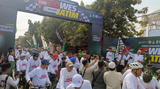 Ribuan peserta mengikuti Gowes Ansor Jatim.