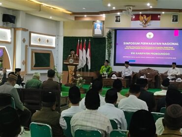 SOSIALISASI: Suasana Simposium BWI Probolinggo yang berlangsung di aula kampus UNZAH Genggong Kraksaan. (foto: Ali Ya'lu).