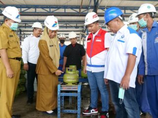 Pemkab Lumajang bergerak cepat mengatasi kelangkaan LPG 3 kg di Kecamatan Pronojiwo. (Foto: Istimewa)