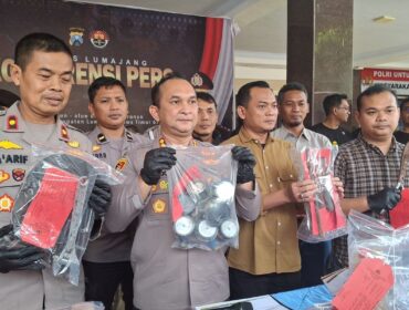 Polres Lumajang menggelar pers rilis terkait  pencurian meteran PDAM. (Foto: Asmadi) 