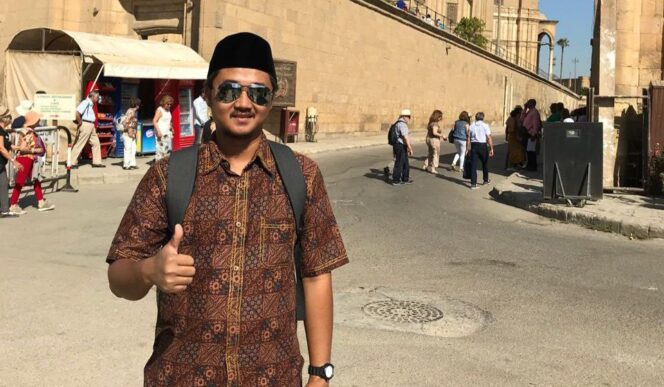 
					Tokoh NU dari Ponpes Sirojul Ummah Desa Kertosono, Kecamatan Gading, Kabupaten Probolinggo, Gus H. Adib Ali Rahbini. (foto: istimewa).