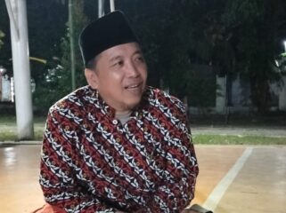 Pengasuh Ponpes Ulil Albab Klaseman, KH. Romli Syahir. (foto: istimewa)