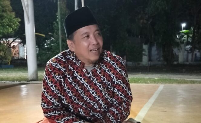
					Pengasuh Ponpes Ulil Albab Klaseman, KH. Romli Syahir. (foto: istimewa)