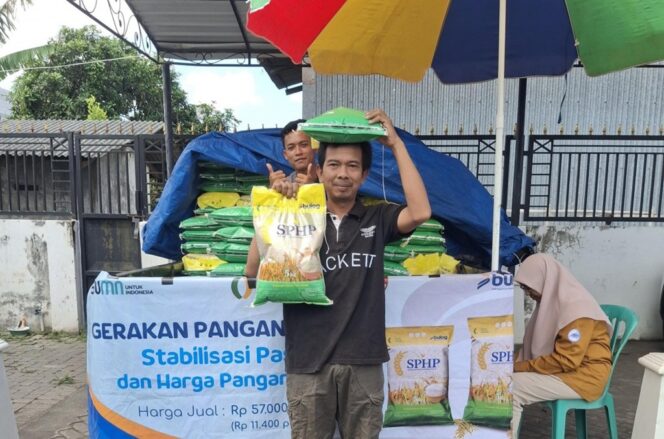 
					Kehadiran Beras Stabilisasi Pasokan dan Harga Pangan (SPHP) di Lumajang tidak dimaksudkan untuk mengganggu dinamika pasar, apalagi mematikan usaha beras lokal.