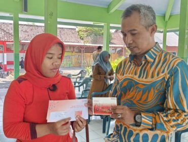 Sebanyak 45 penerima bantuan sosial (bansos) Program Keluarga Harapan (PKH) di Kabupaten Lumajang.