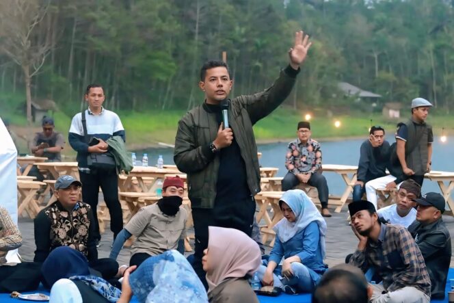 
					PERSIAPAN: Bupati Probolinggo, Muhammad Haris, saat meninjau persiapan The Seven Lakes Festival beberapa waktu lalu. (foto: IG Endless Probolinggo).
