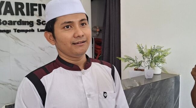 Ahmad Syaifudin Amin, Dewan Pengasuh Pondok Pesantren Asy Syarifiy. (Foto: Asmadi)