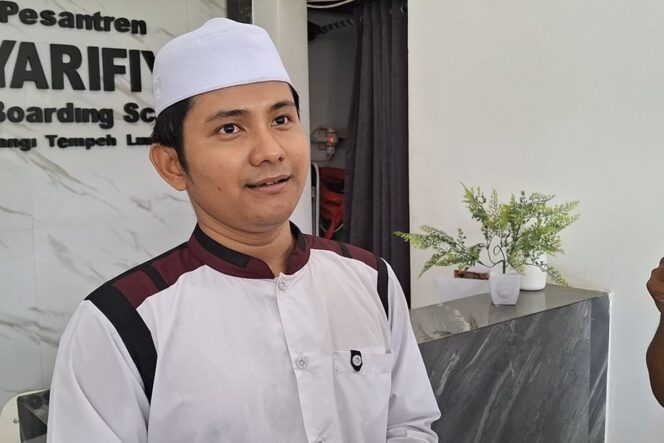 
					Ahmad Syaifudin Amin, Dewan Pengasuh Pondok Pesantren Asy Syarifiy. (Foto: Asmadi)