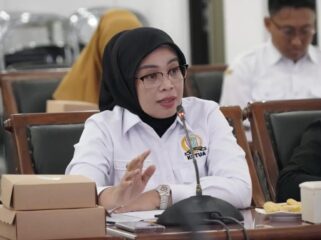 Desa Petahunan, Kecamatan Sumbersuko terpilih sebagai satu desa sebagai salah Desa/Kelurahan Bersinar (Bersih Narkoba) dalam ajang Jawa Timur Awards 2025. DPRD Kabupaten Lumajang memberikan apresiasi tinggi. (Foto: Asmadi)
